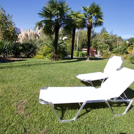 Laveno-mombello Sleeps 4 Pool Laveno-Mombello