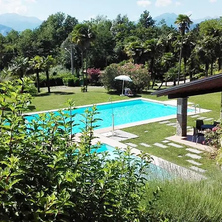 Appartamento Laveno-mombello Sleeps 4 Pool