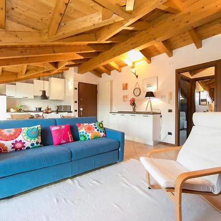 Laveno-mombello Sleeps 4 Pool * Laveno-Mombello
